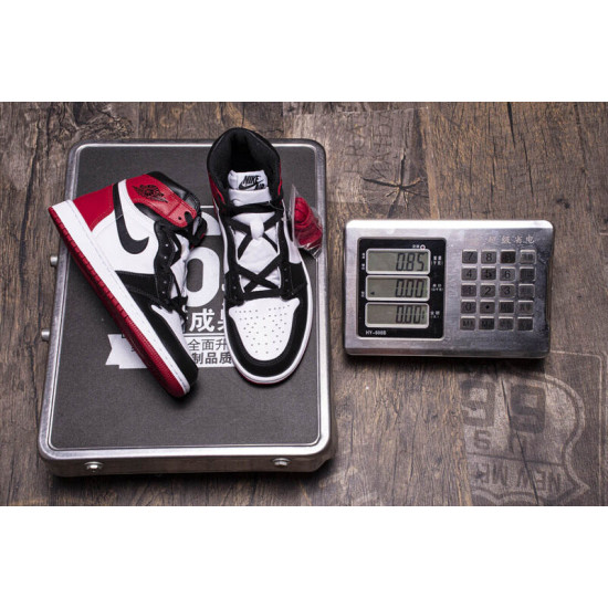 Yeezysale  Air Jordan 1 Black Toe High OG