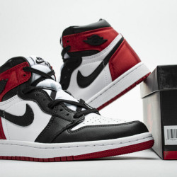 Yeezysale  Air Jordan 1 Retro High OG Satin Black Toe